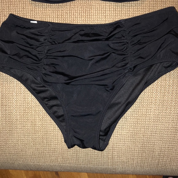 Victoria’s Secret Bandeau Bikini Set (Black) - Picture 3 of 5